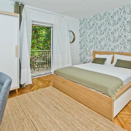 Hvar Deluxe Rooms ฮวาร์ ภายนอก รูปภาพ